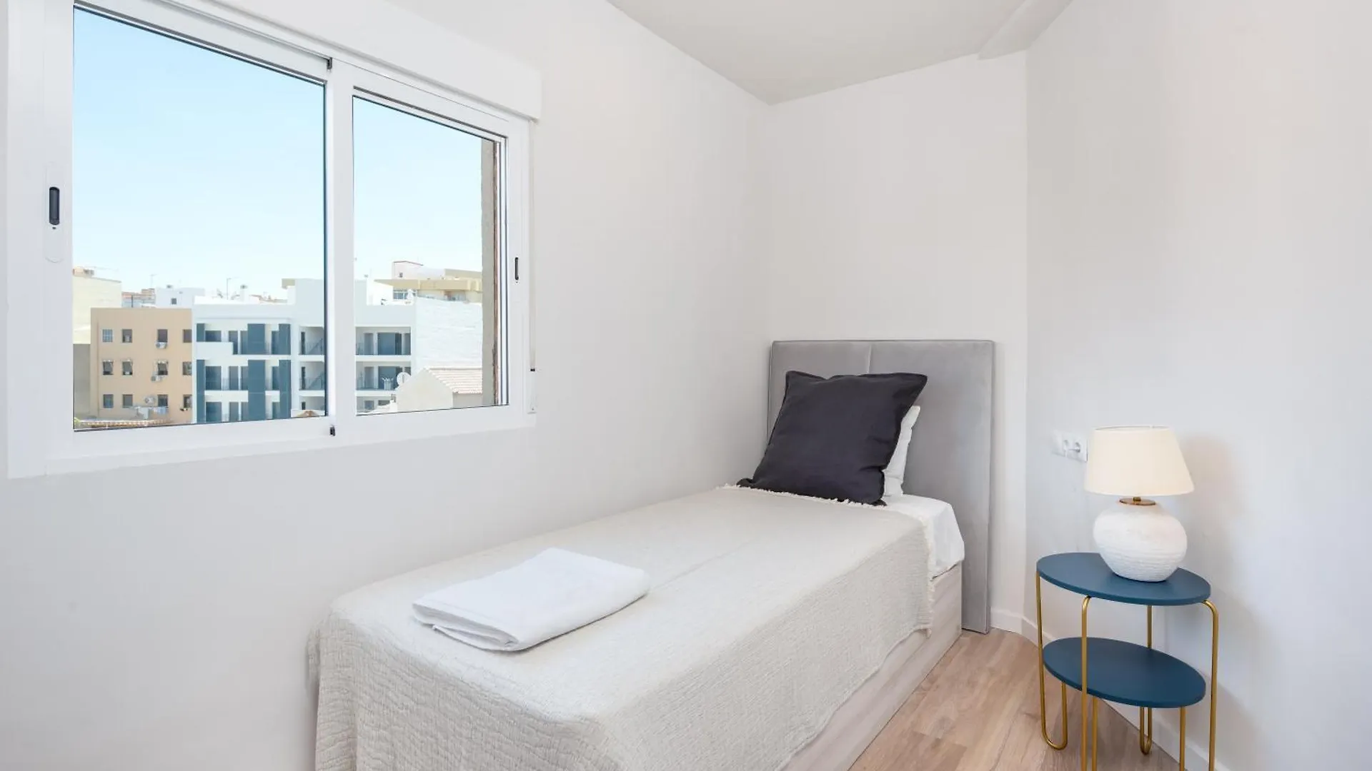 Wintowinrentals Centro Urbano Con Encanto En 말라가 아파트