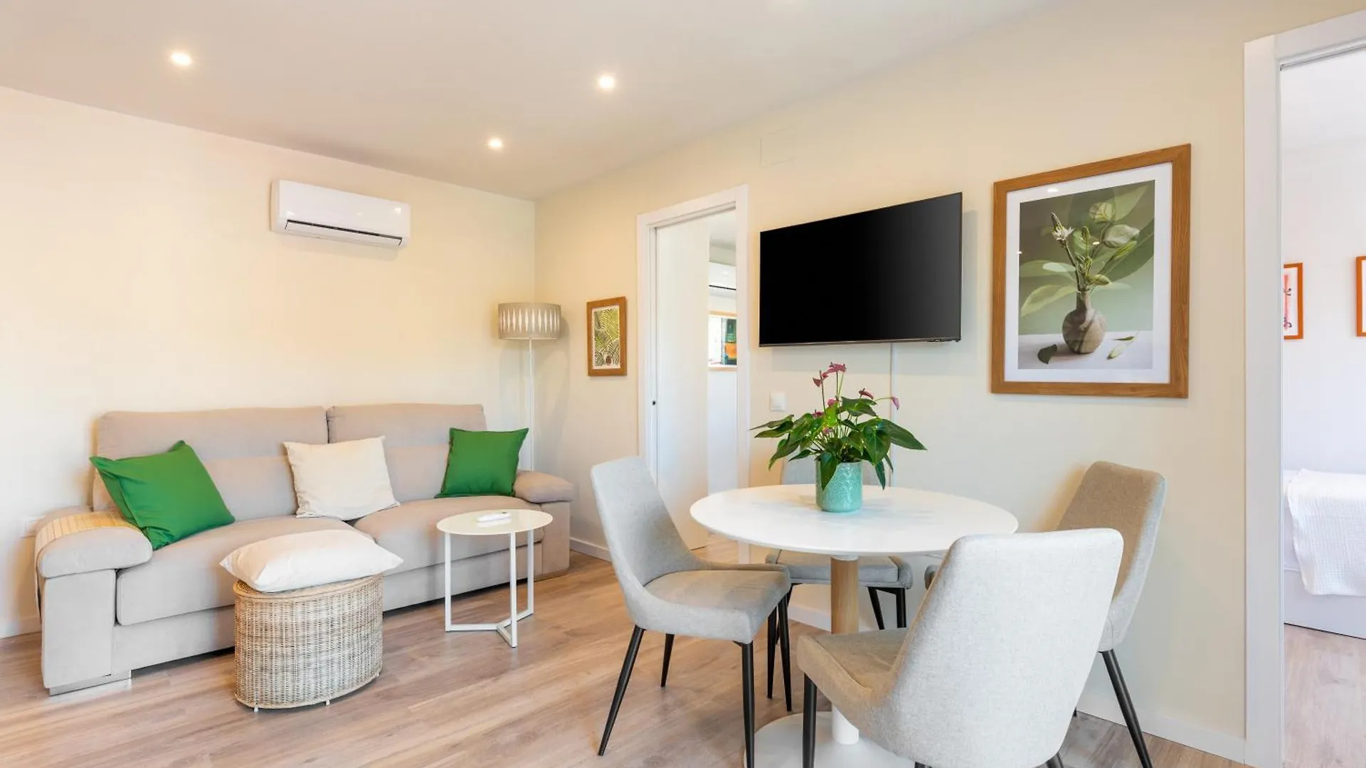Wintowinrentals Centro Urbano Con Encanto En Malaga 0*,